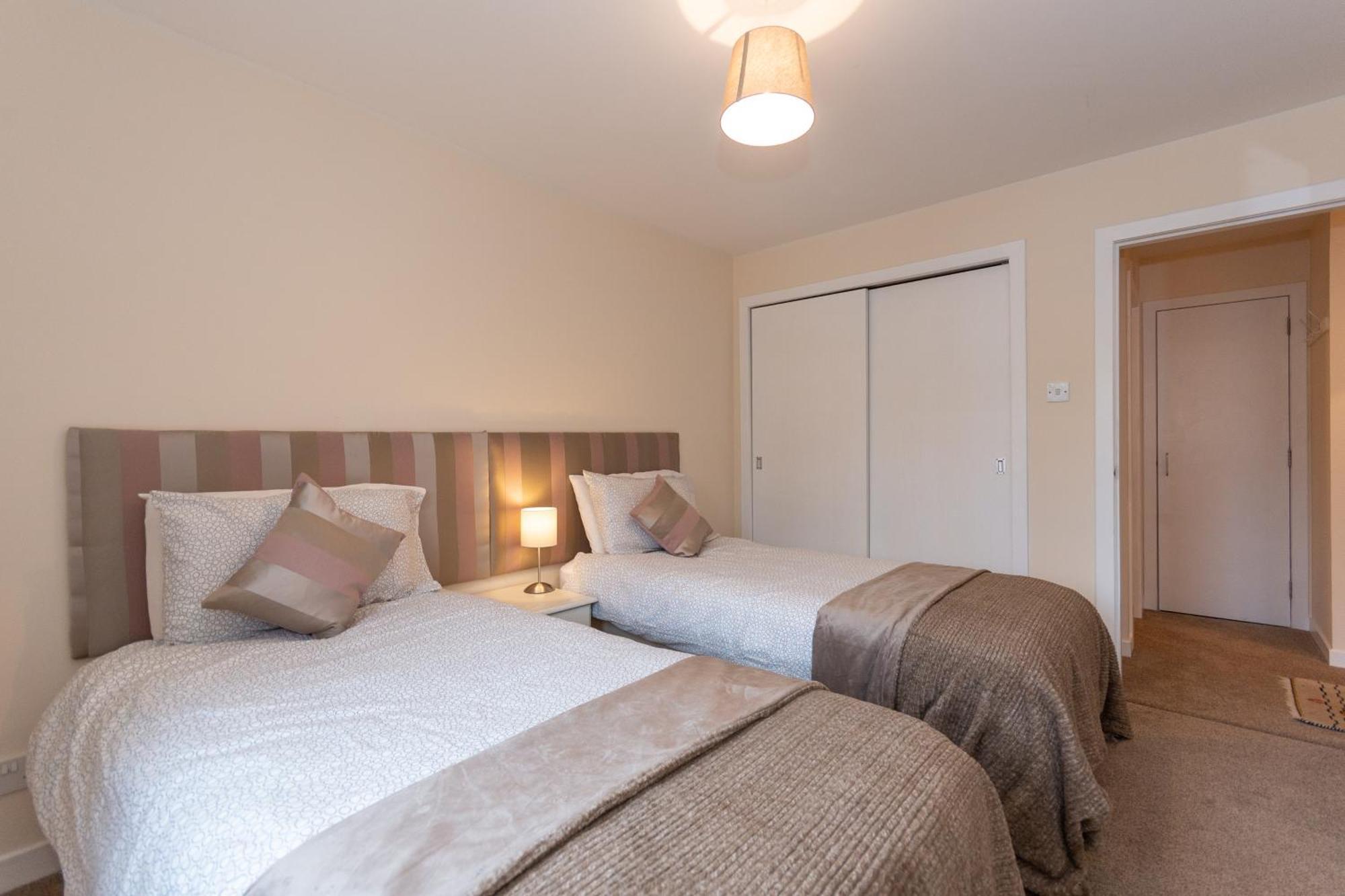 Central St Andrews 2 Bed Apartment - Free Parking Bagian luar foto