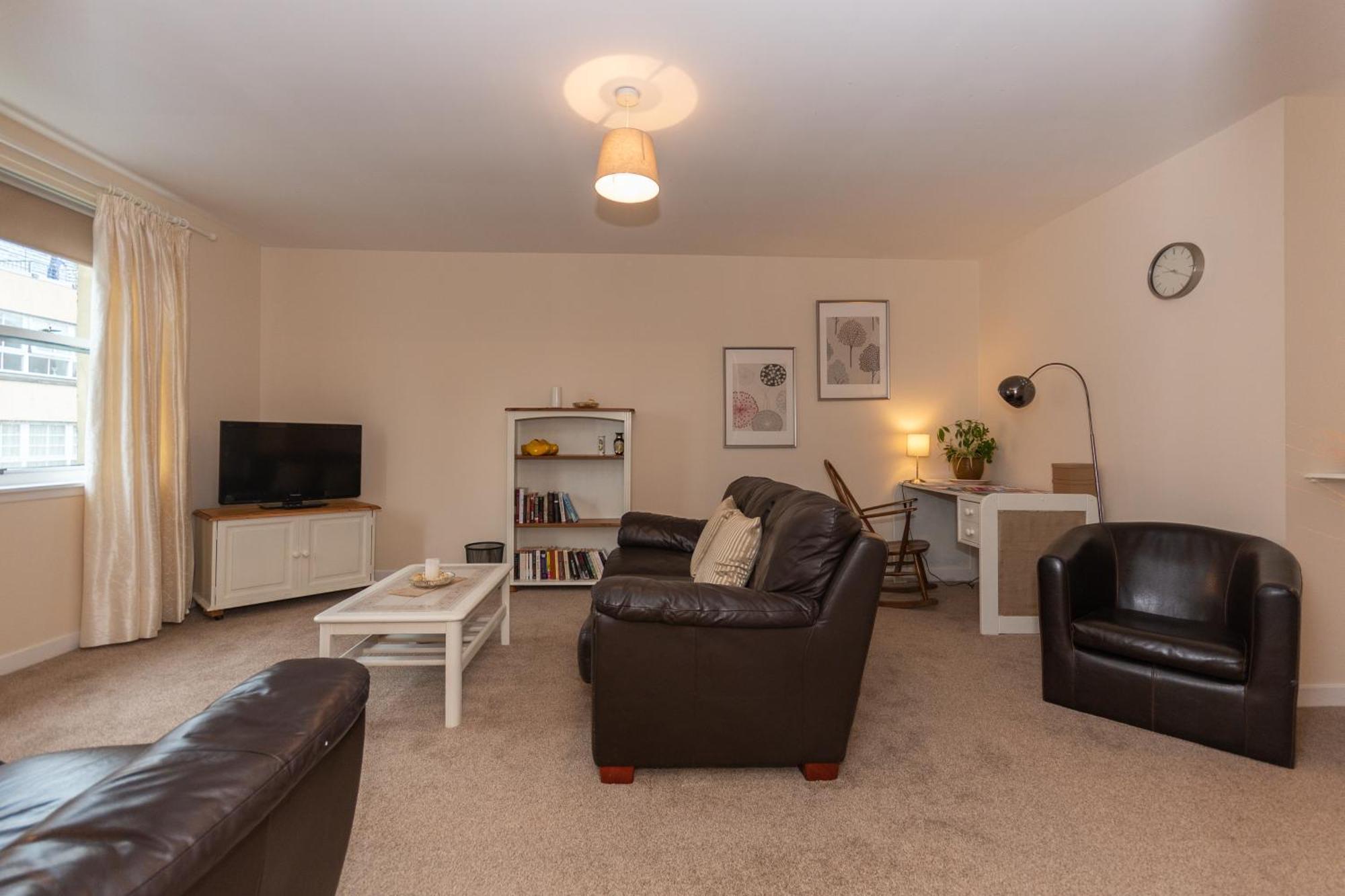 Central St Andrews 2 Bed Apartment - Free Parking Bagian luar foto