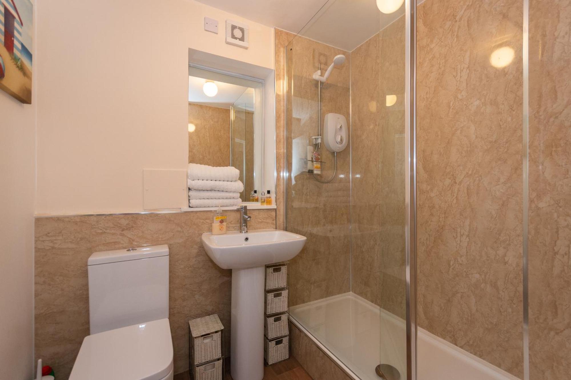 Central St Andrews 2 Bed Apartment - Free Parking Bagian luar foto
